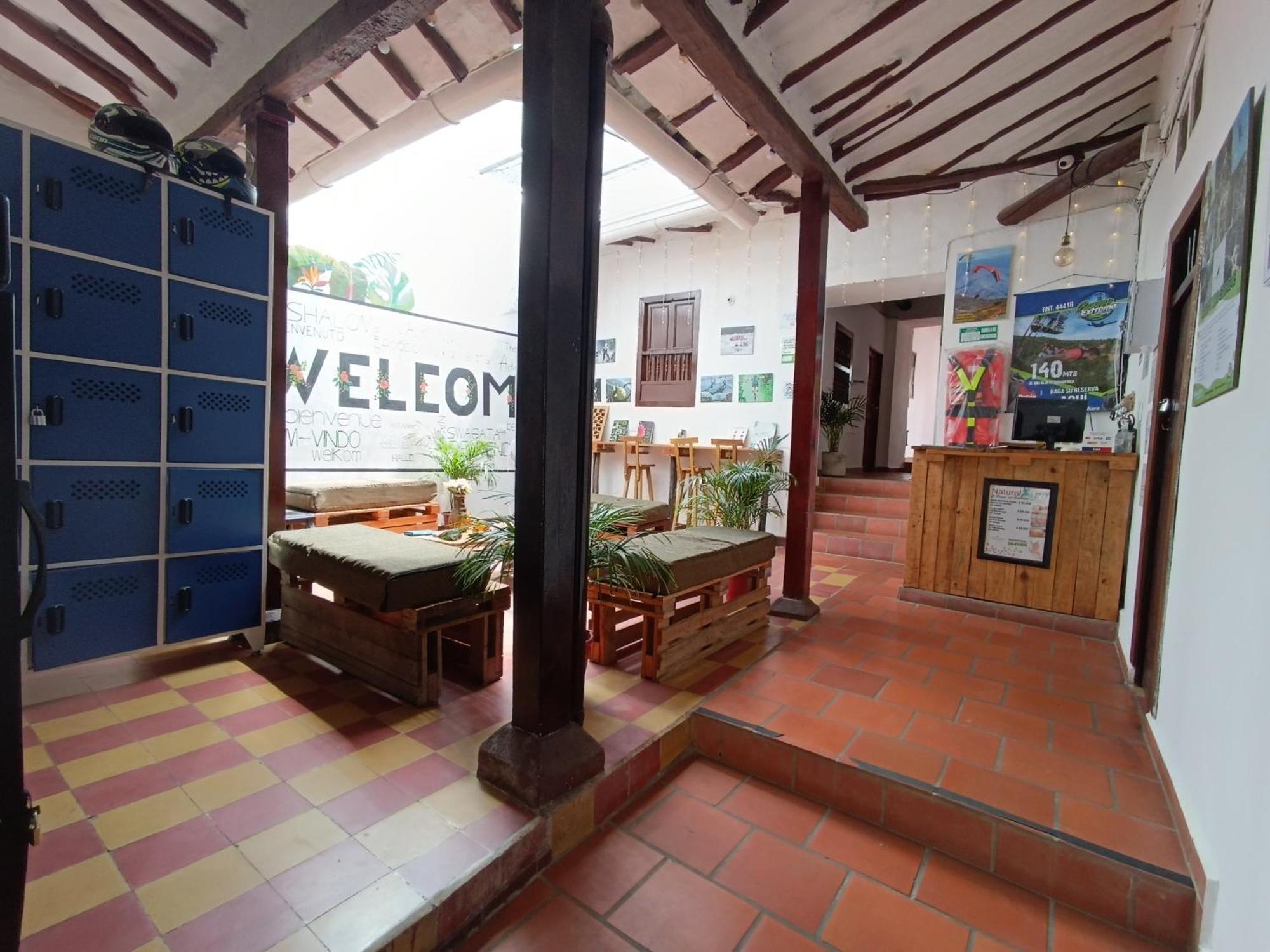The Best Adventure Hostel 산힐 외부 사진